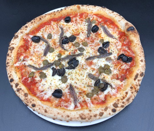 Wood Fired Pizzas with Fresh Ingredients in Copthorne, East Grinstead, Horley Wood Fired Pizzas with Fresh Ingredients in Copthorne, East Grinstead, Horley