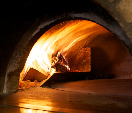 Wood Fired Pizzas with Fresh Ingredients in Copthorne, East Grinstead, Horley